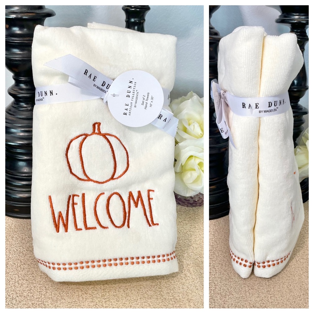 NWT Rae Dunn Set of 2 WELCOME Pumpkin Hand Towels